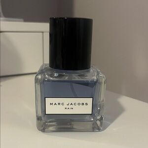 💙Marc Jacobs Rain Perfume💙